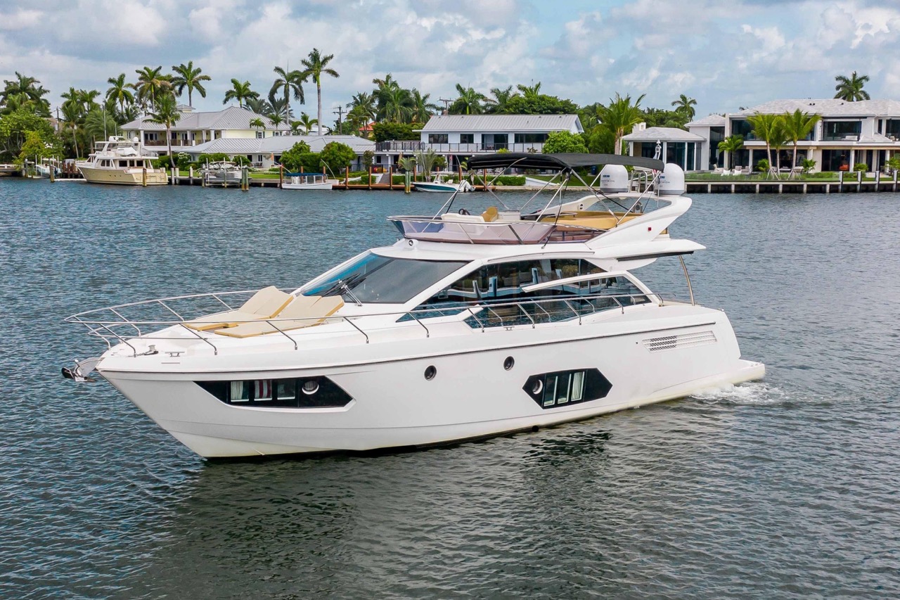 2015 Absolute 56 Flybridge